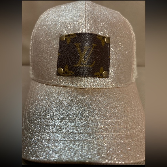 CC Exclusives Gold Glitter Hat High Ponytail Adjustable with Monogram Logo Patch - Picture 6 of 9